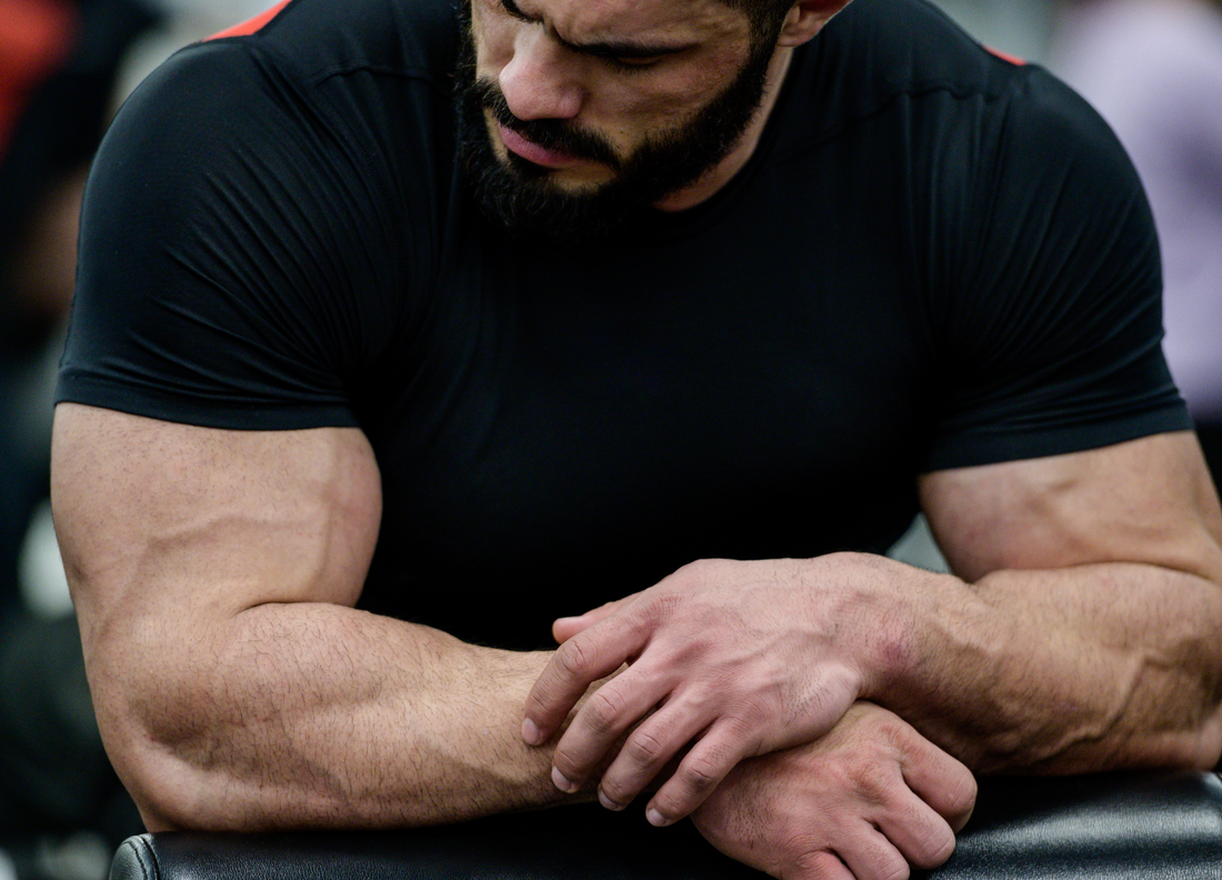 La testostérone et le bodybuilding, peut-on réellement la stimuler naturellement ?